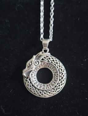 Sterling Silver Celtic Dragon Circle Pendant Necklace